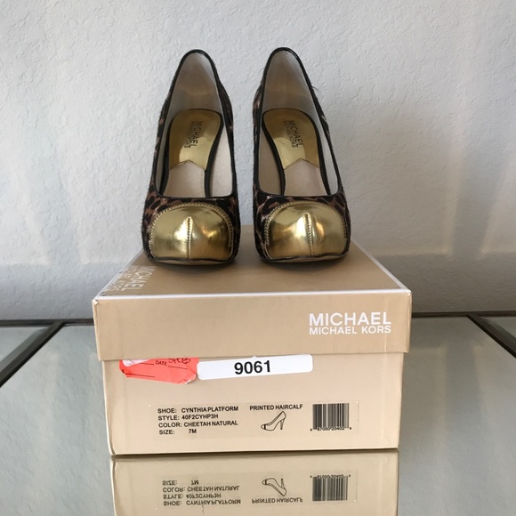 Michael Kors Cheetah haircalf heels size 7 - Picture 2 of 8